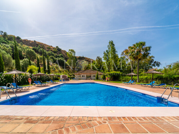 Charmante Wohnung in Río Real Golf, Marbella, umgeben von Natur und Ruhe