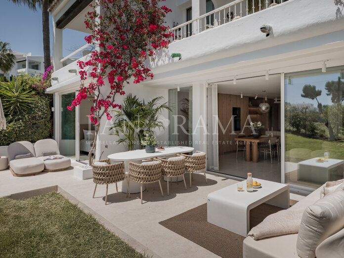 Elegant luxe appartement met prachtig uitzicht in het hart van de prestigieuze Golfvallei van Nueva Andalucía