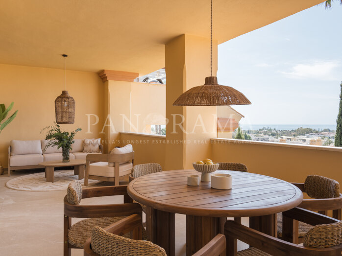 Magnifique appartement avec vue sur la mer, idéalement situé à Cumbres del Rodeo