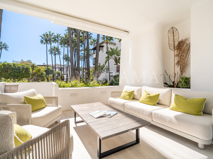 Exceptional modern luxury ground-floor beachside apartment in Marina Puente Romano