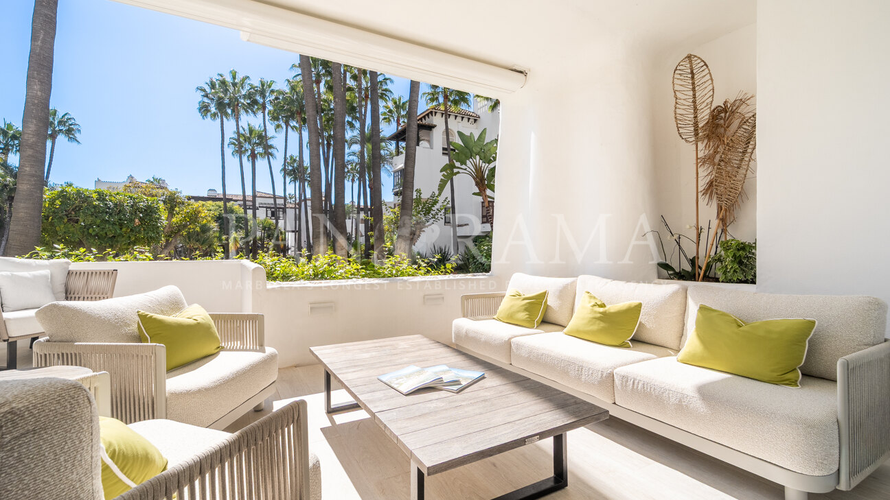 Exceptional modern luxury ground-floor beachside apartment in Marina Puente Romano