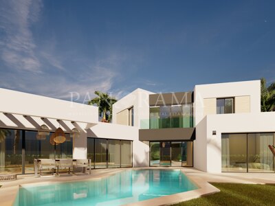 17 Unique & Exclusive Detached Villas with panoramic views to the golf and the sea