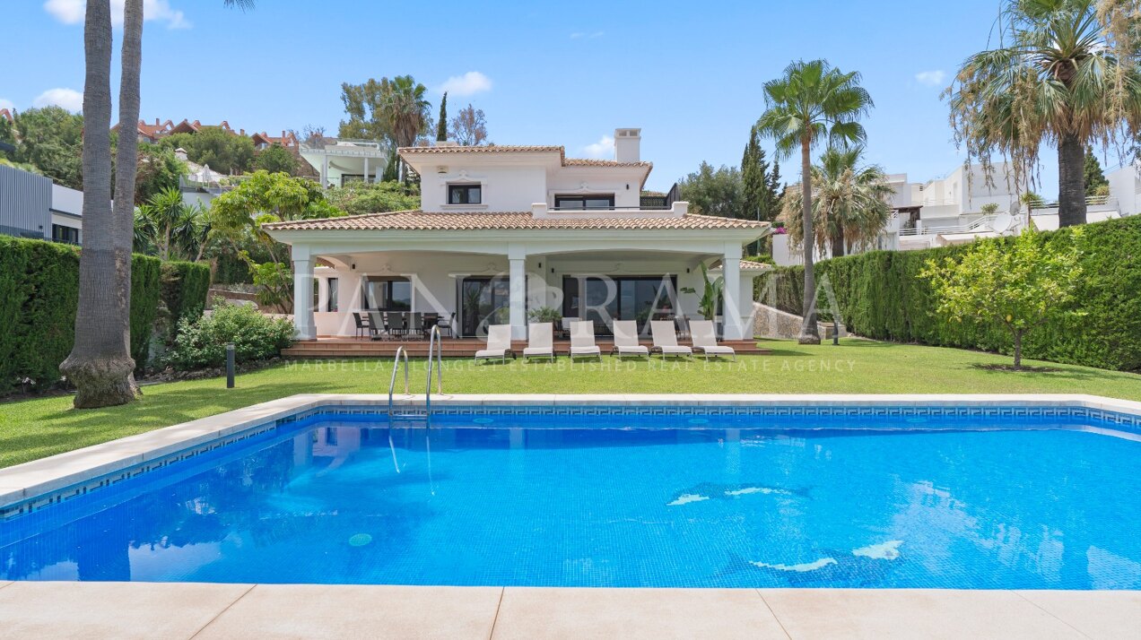 Villa pour location à long terme dans Las Brisas, Nueva Andalucia