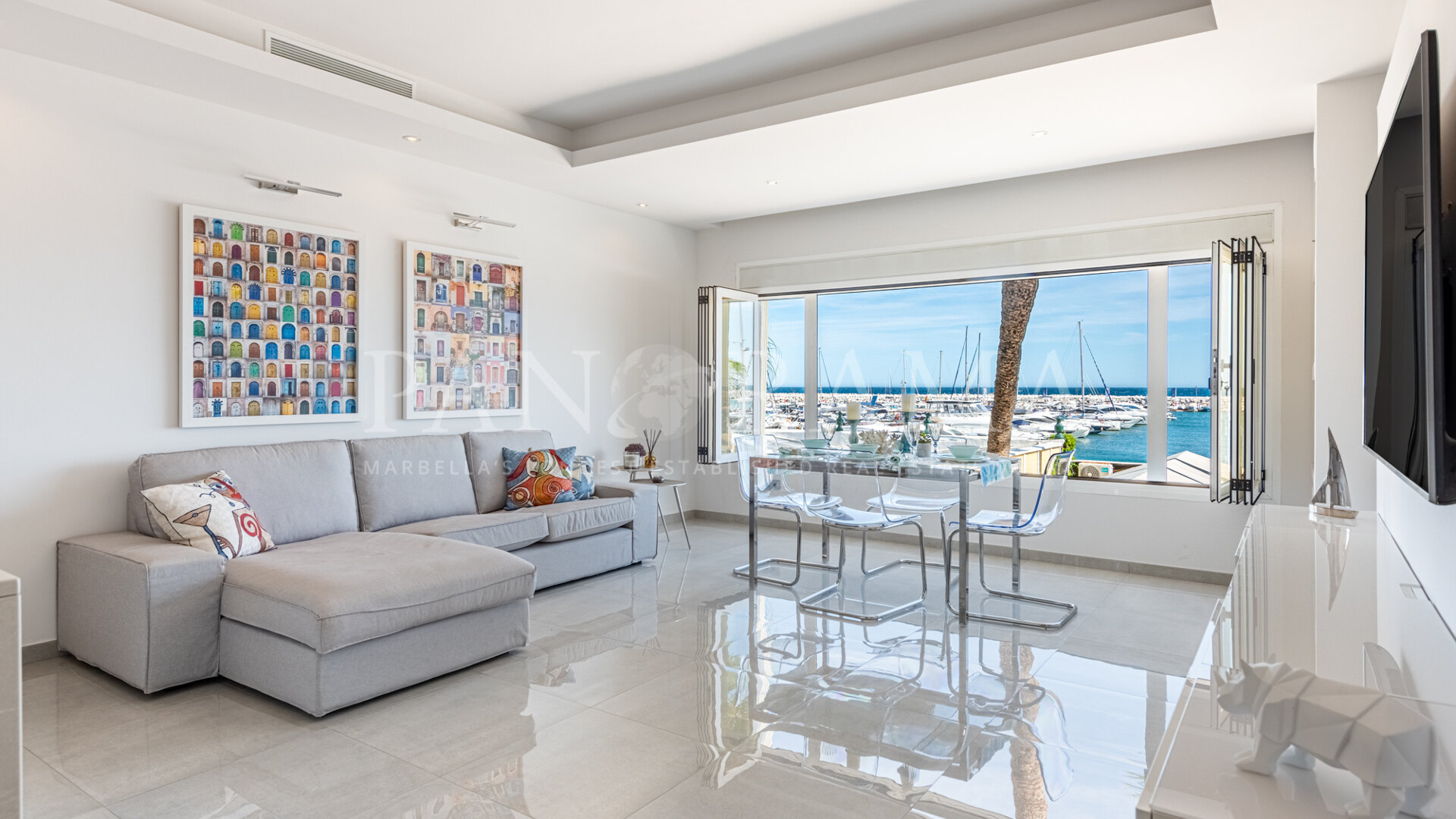 Modern front line apartment with spectacular views over marina of Puerto Banús