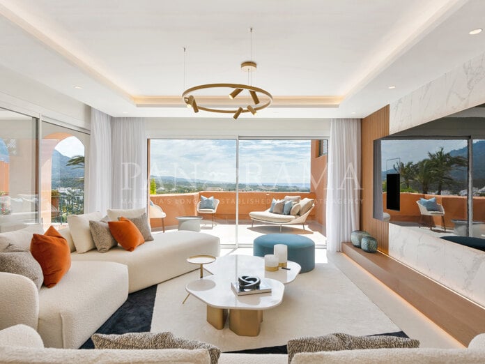 Nouveau duplex penthouse niché dans le prestigieux complexe des Belvédères à Nueva Andalucía