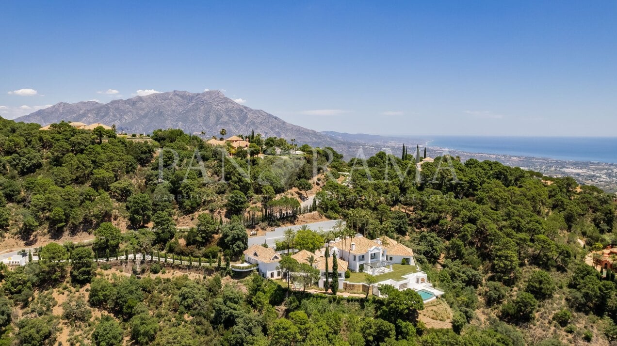 Exquise maison de maître moderne avec vue imprenable dans le Country Club de La Zagaleta