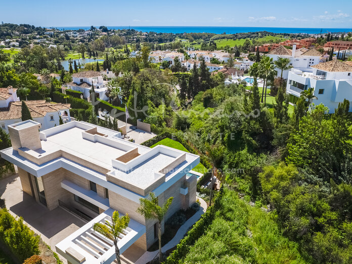 Fabulosa villa a estrenar en El Paraíso actualmente en construcción: Entrega prevista: 2T 2024