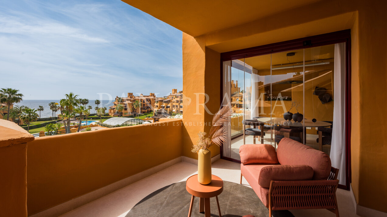 Espectacular apartamento frente al mar en Los Granados del Mar