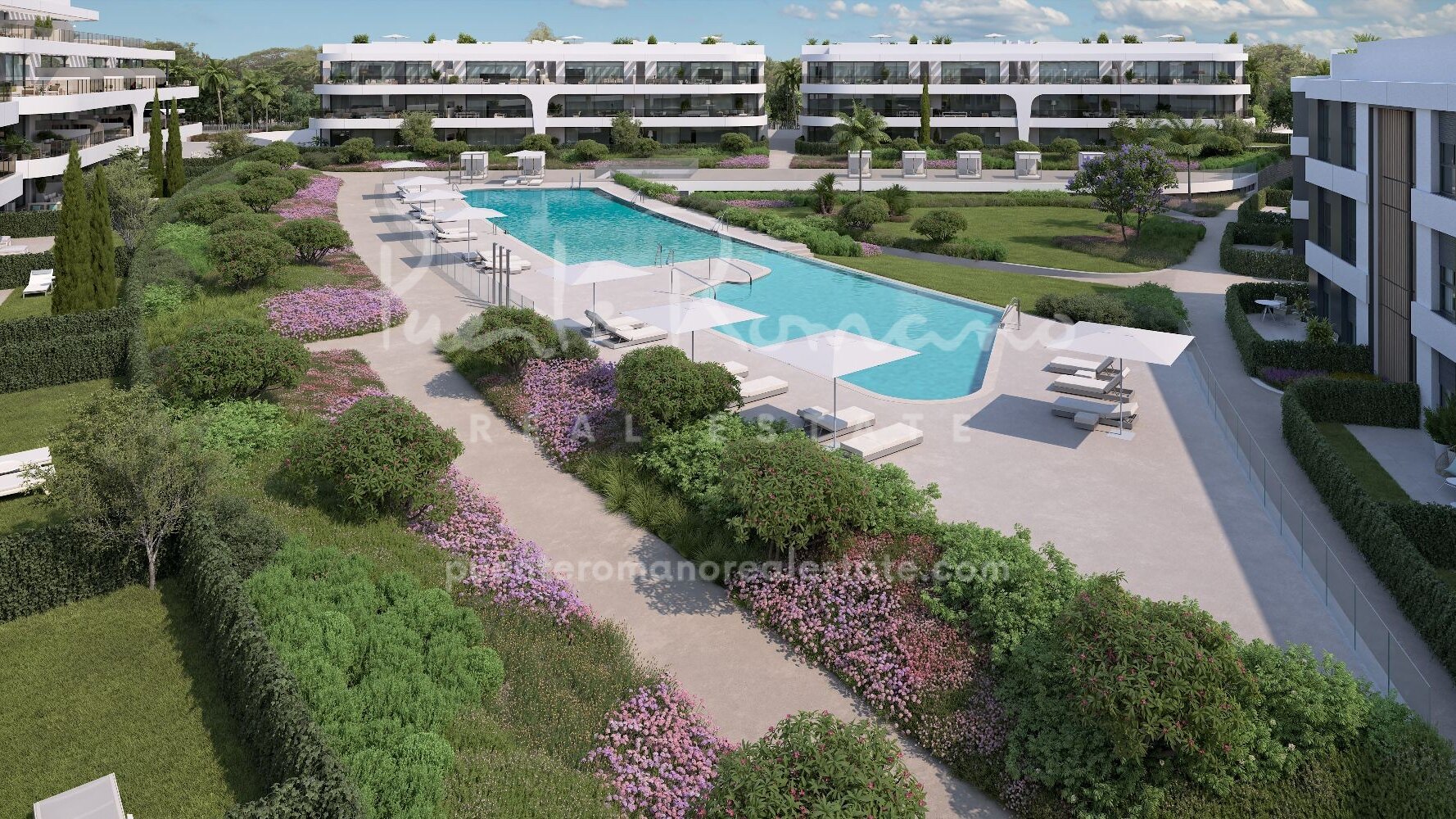 Elegant duplex penthouse in the Heart of the Golden Triangle in Atalaya, Estepona