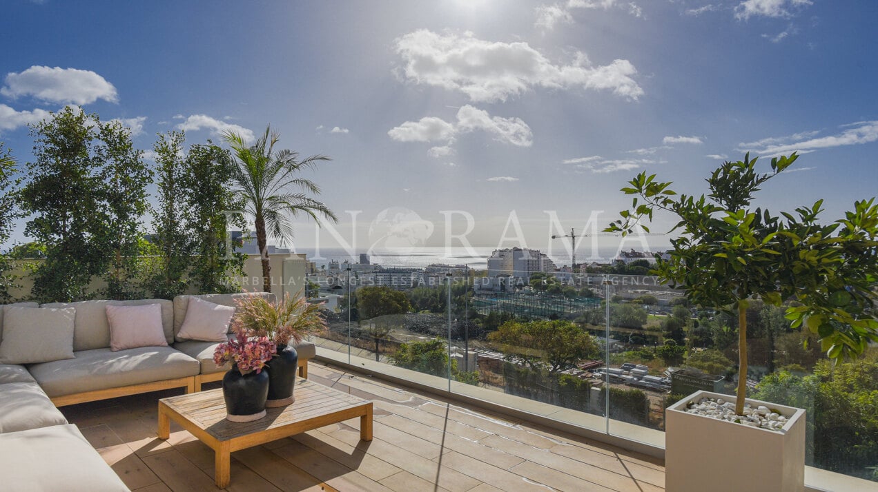 Penthouse auf einer Ebene in der Nähe des Zentrums von Estepona in Las Mesas