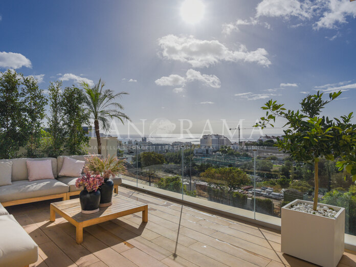 Penthouse de plain-pied près du centre d'Estepona à Las Mesas