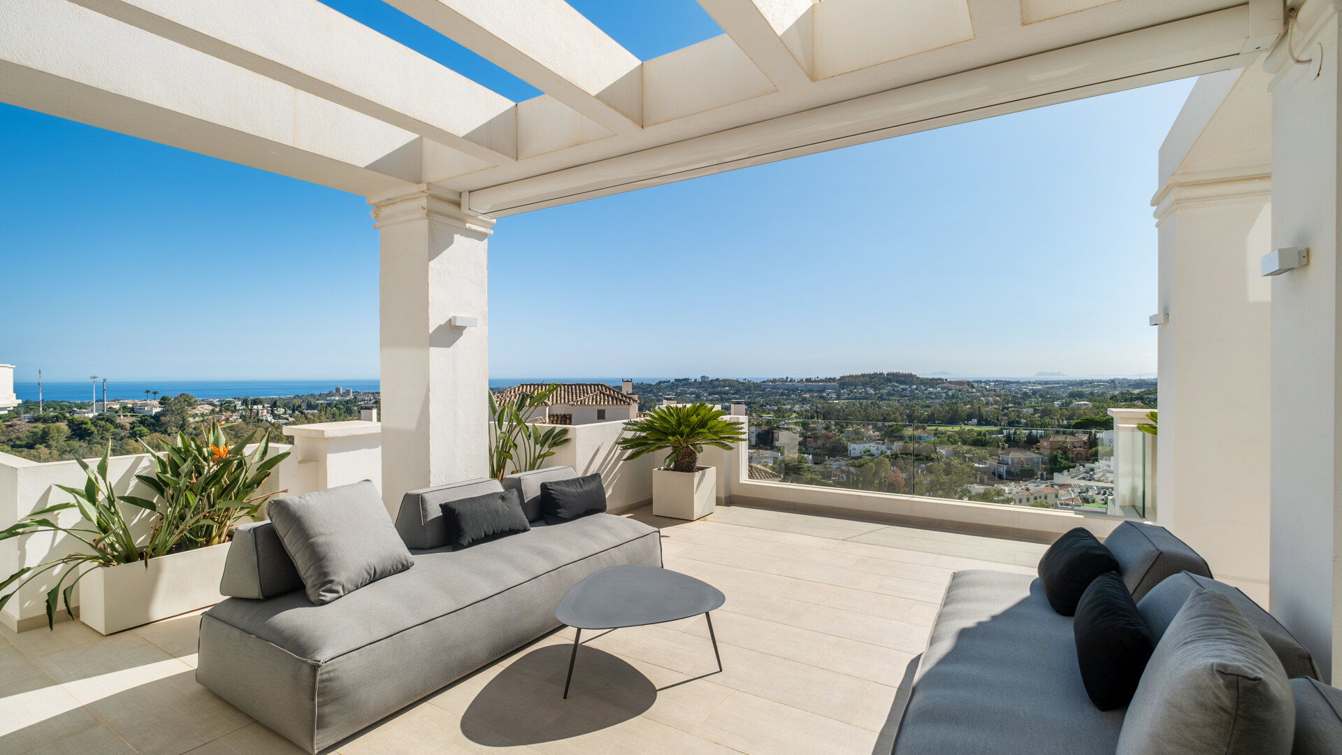 Penthouse de luxe dans un complexe exclusif avec vue sur la mer à 9 Lions Residences