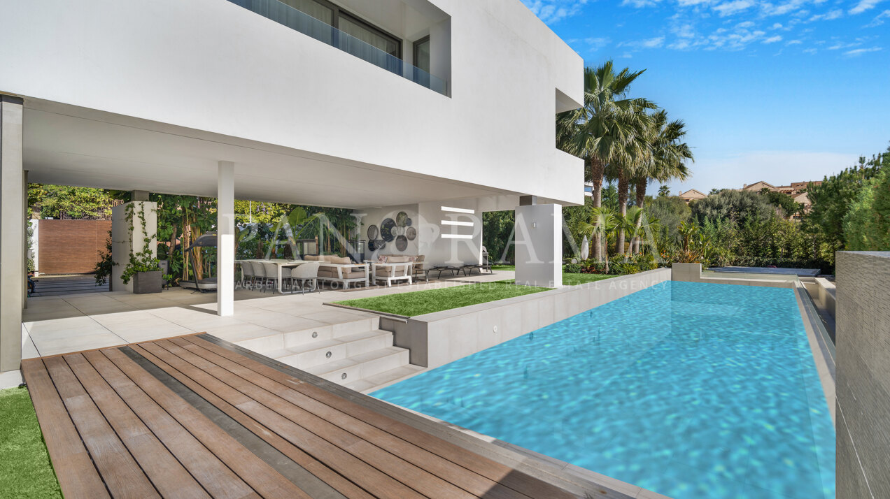 Impressive contemporary villa in La Alquería, Benahavís