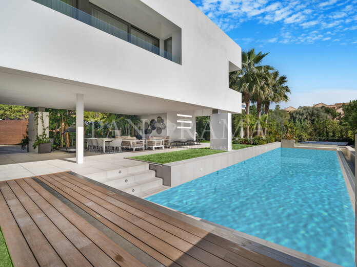 Impressive zeitgenössische Villa in La Alquería, Benahavís