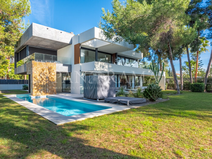 Villa contemporaine à Rocío de Nagüeles sur le Golden Mile de Marbella