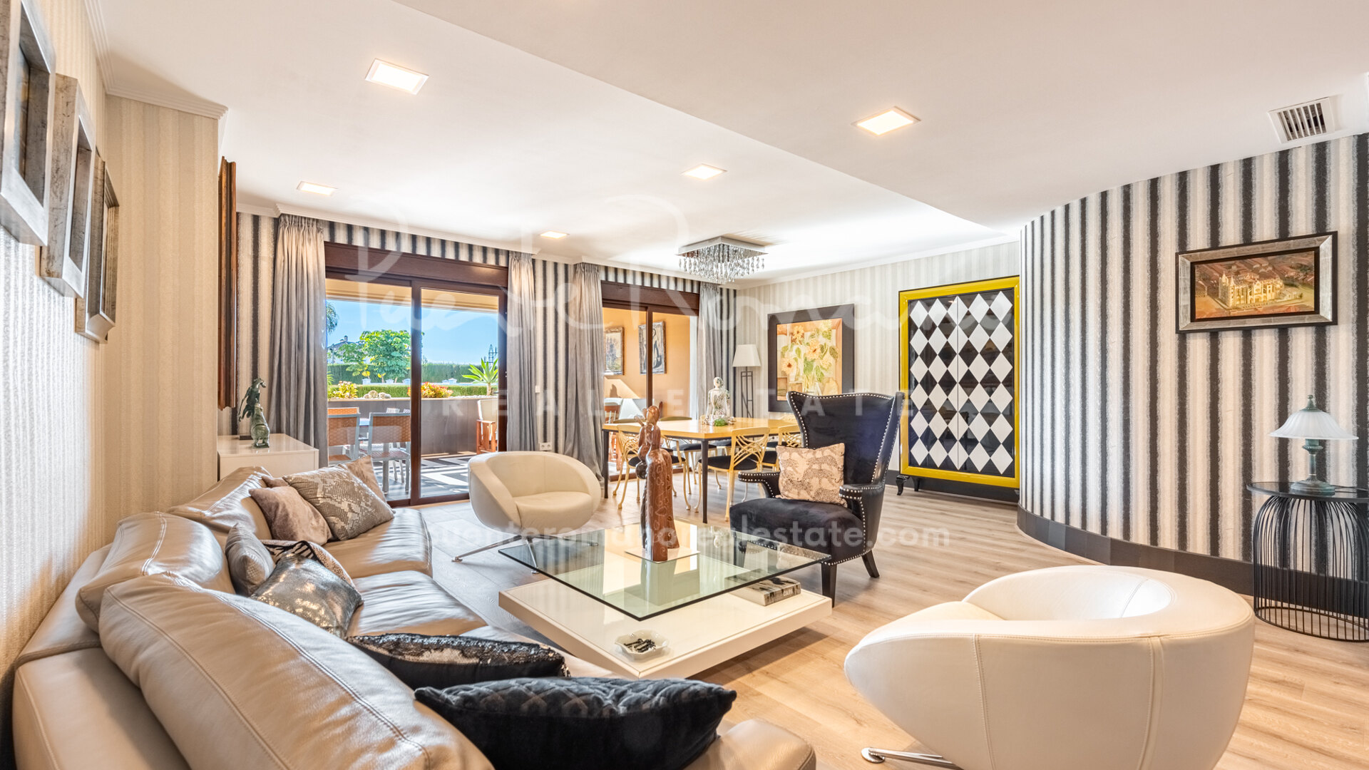 Luxury ground floor apartment in La Quinta del Virrey, Golden Mile