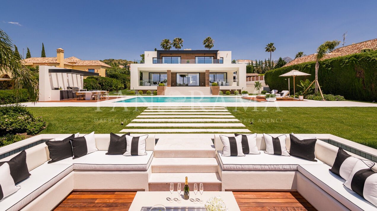 Impresionante y moderna Villa con vistas al valle del golf de Marbella