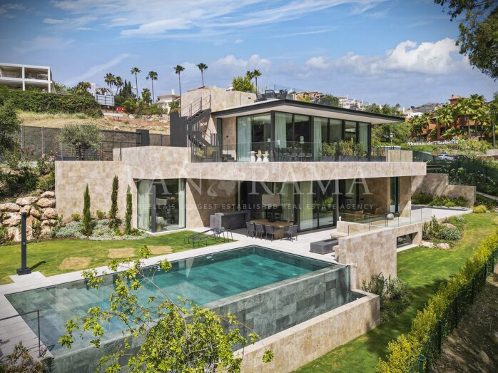 Magnífica villa en La Cerquilla, una de las urbanizaciones más cotizadas de Nueva Andalucía