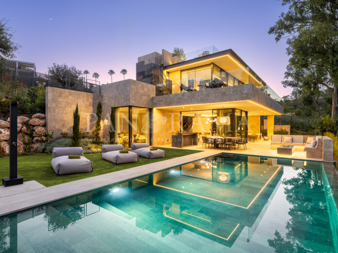 Schitterende villa in La Cerquilla, een van de meest prestigieuze woongemeenschappen van Nueva Andalucía