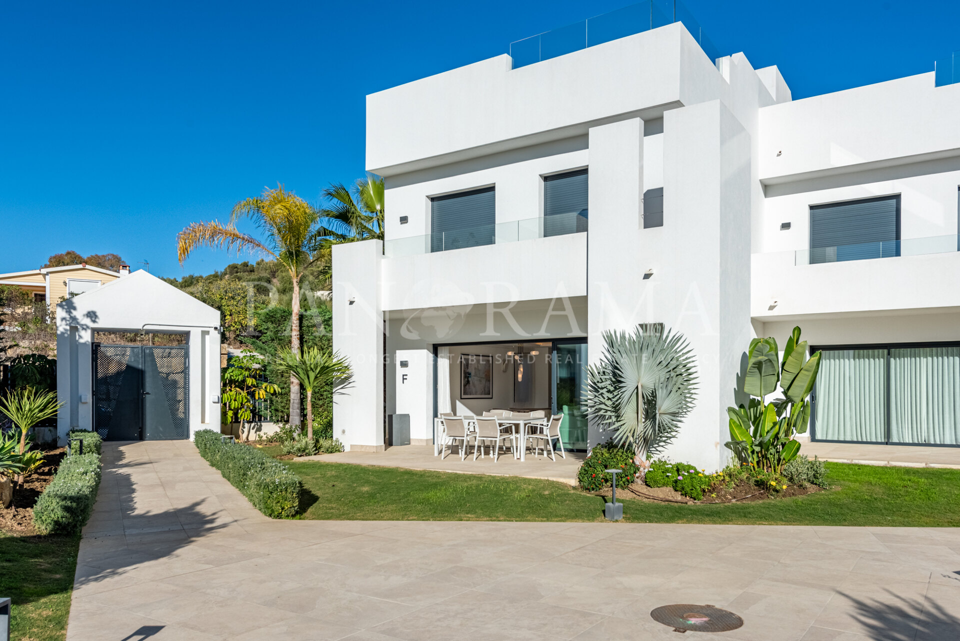 Geschakeld huis voor lange termijn verhuur in Reserva del Conde, Nueva Andalucia