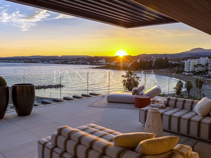 Exquisite Entwicklung von Strandapartments in Estepona