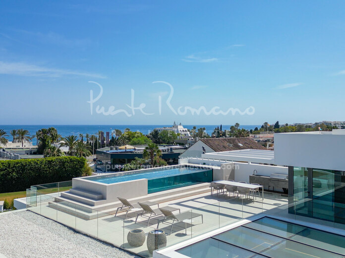 Avant-garde design villa just steps from the beach and Puerto Banús