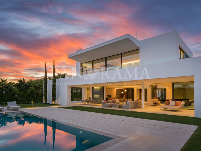Villa design avant-gardiste à quelques pas de la plage et de Puerto Banús