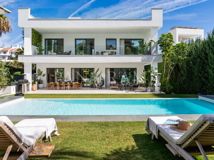 Modern villa with top qualities in Nueva Andalucía