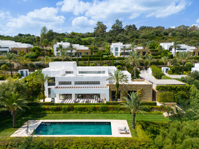 Spektakuläre moderne Villa im Finca Cortesin Resort, Casares