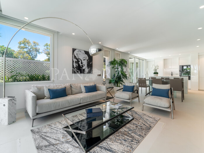 Impresionante y luminoso apartamento en primera planta en el Jardín Andaluz de Marina Puente Romano