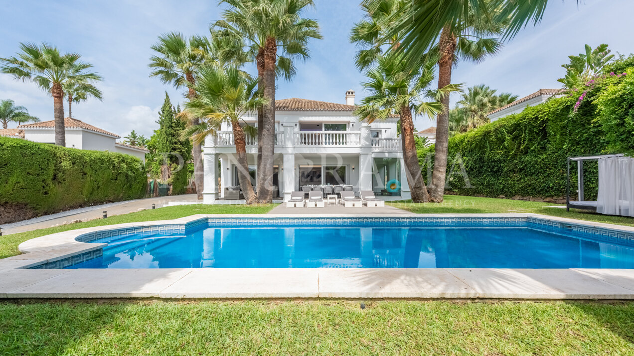 Villa zur Langzeitmiete in Parcelas del Golf, Nueva Andalucia