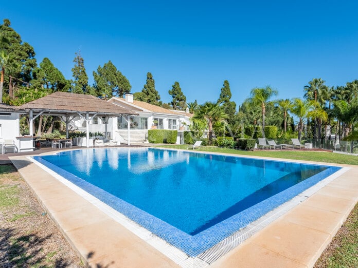 Indrukwekkende villa met panoramisch uitzicht in Hacienda Las Chapas