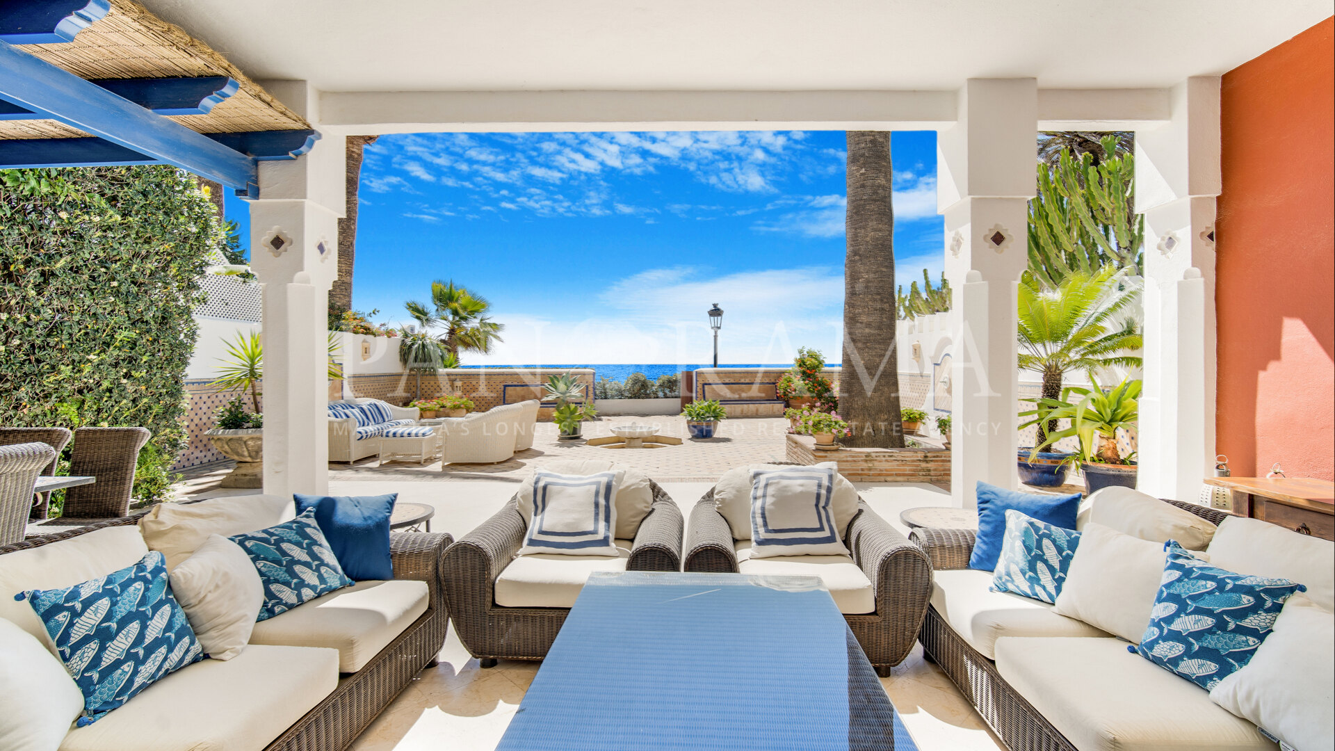 Exclusive beachfront villa walking distance to Puente Romano Resort and Puerto Banús