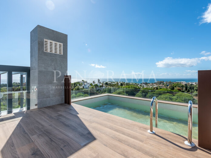 Gloednieuwe villa met panoramisch uitzicht op zee in Rio Real Golf