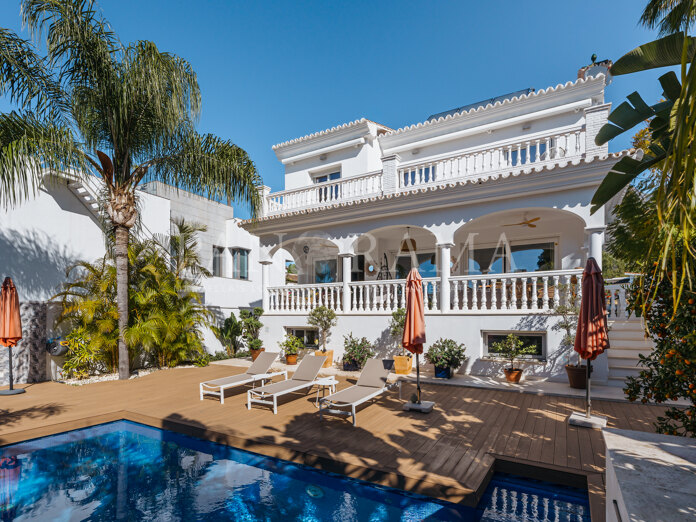 Encantadora villa de estilo mediterráneo con vistas al mar en Nagüeles