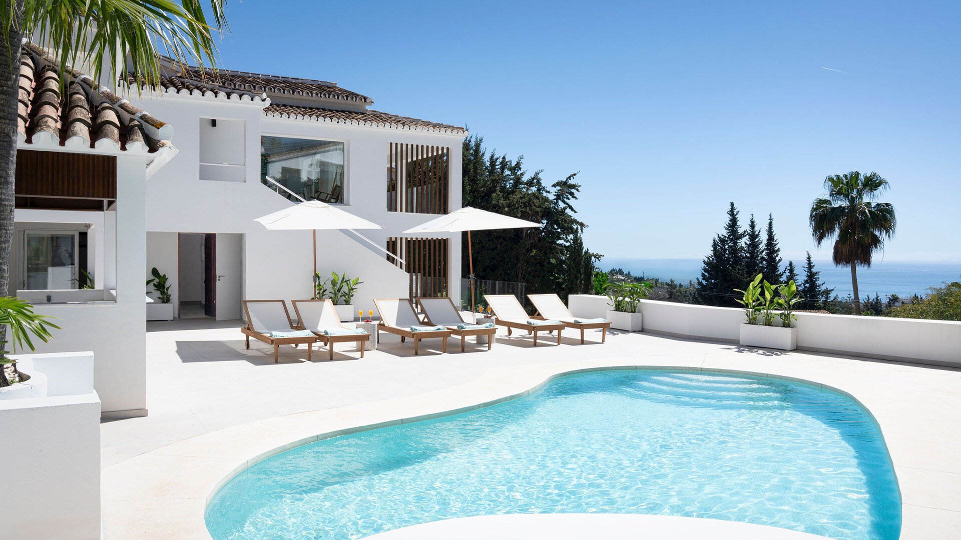 Fabuleuse villa familiale avec vue sur la mer très proche des meilleures plages de Marbella Est