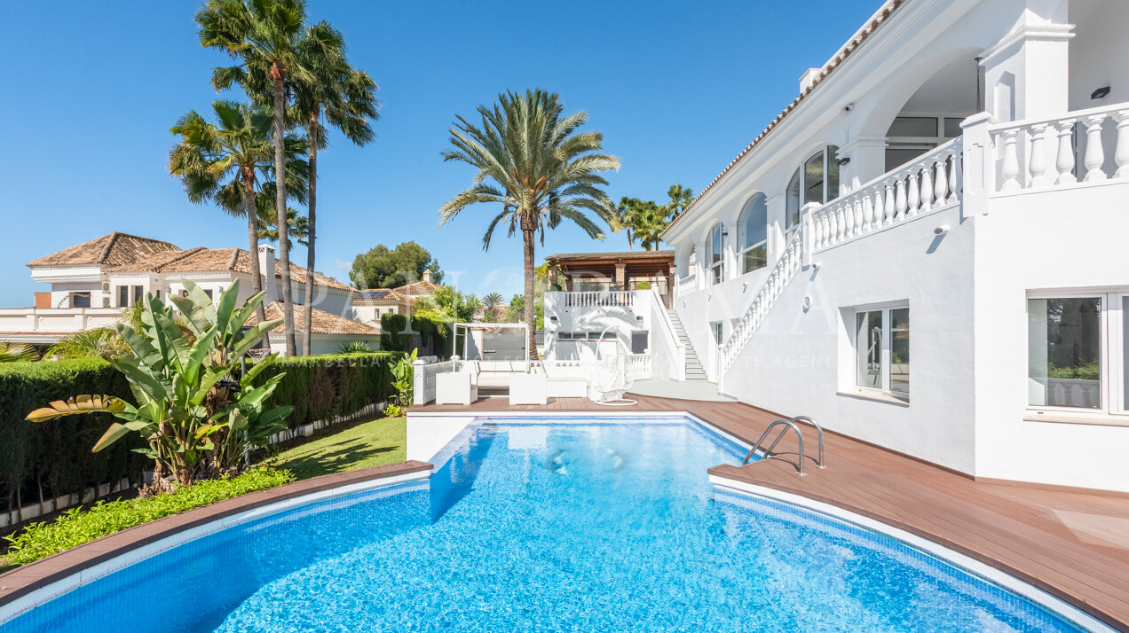 Stylish contemporary villa in Marbella East, near Santa Maria Golf