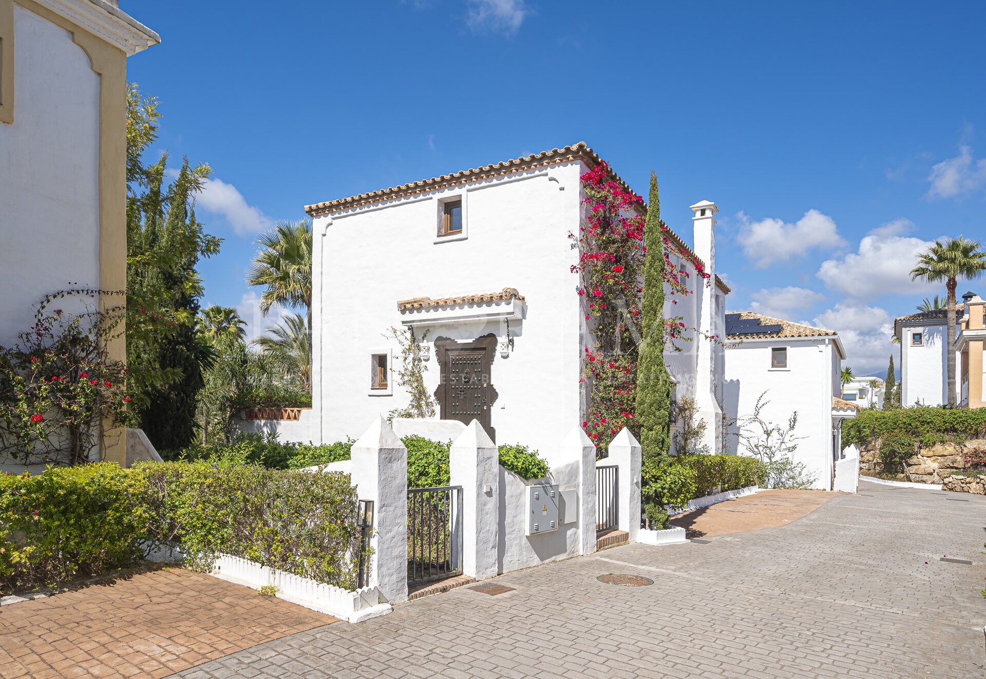 Prachtige elegante villa in La Resina Golf in Estepona Oost