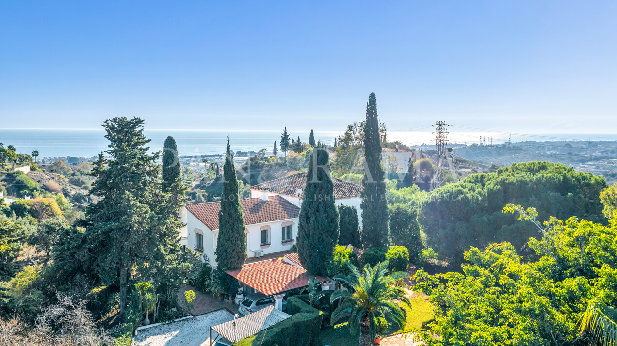 Encantadora villa de estilo rústico en una zona tranquila en Selwo