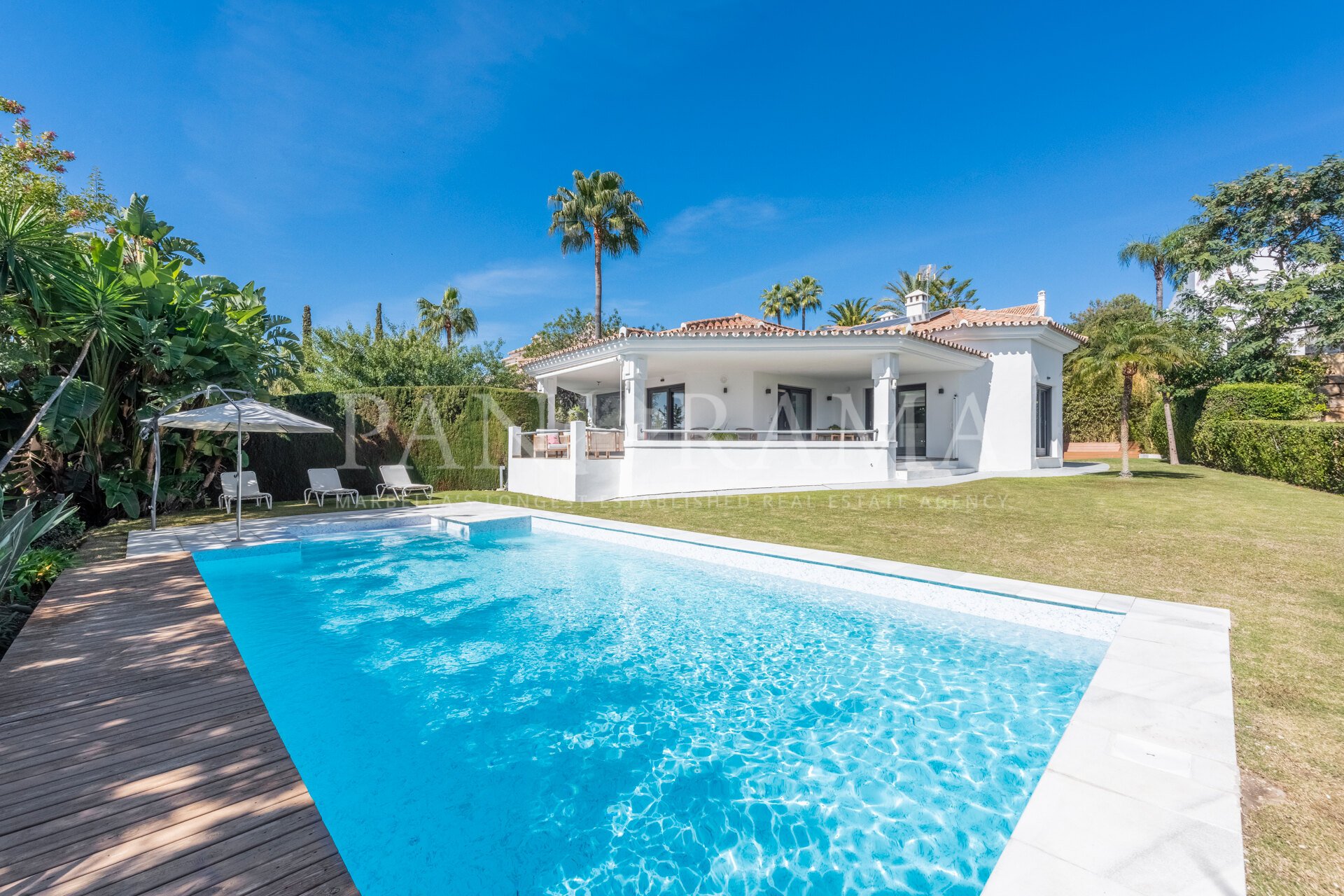 Villa voor lange termijn verhuur in Atalaya Fairways, Benahavis